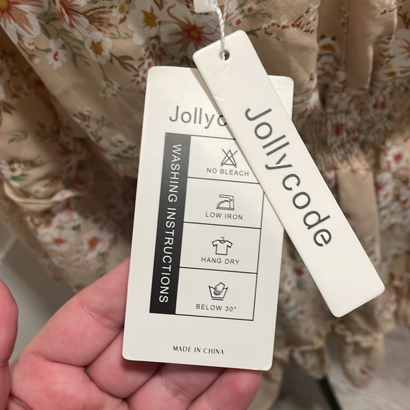 Jollycode Women's Floral Mini Dress Size M Cream With White Flowers New - Picture 3 of 3